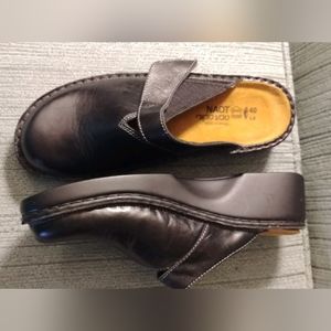 Naot Black Leather Mules